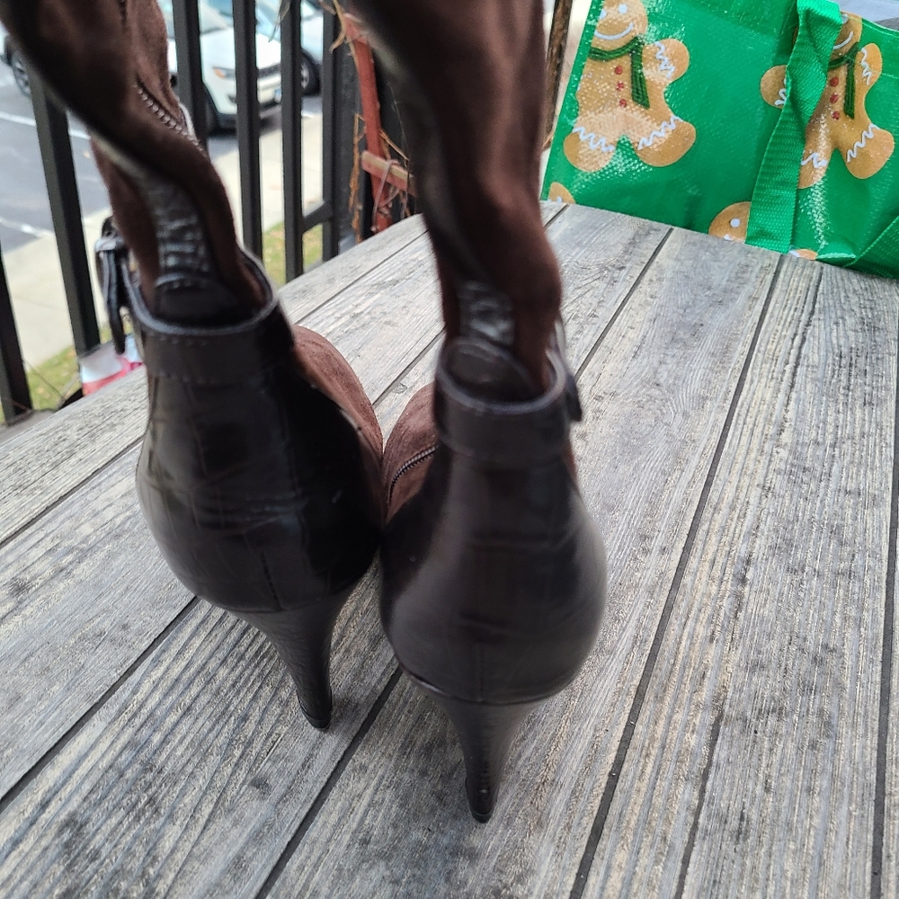 Alfani Tosha Brown Suede - Picture 7 of 10